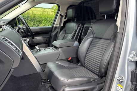 Land Rover Discovery D300 SE MHEV Auto 4WD Euro 6 SUV (300ps) 29