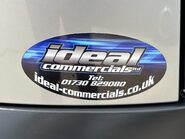 Land Rover Discovery D300 SE MHEV Auto 4WD Euro 6 SUV (300ps) 13