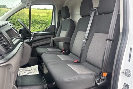 Ford Transit Custom 280 L1 Base Panel Van with Air Con & Twin Side Doors 29