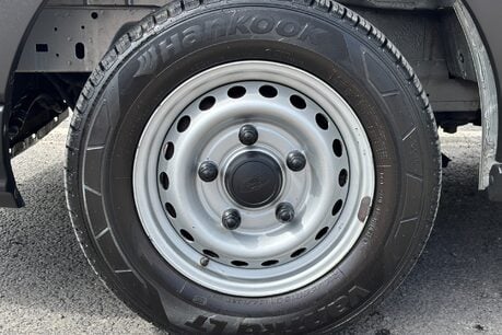 Ford Transit 290 L2 H2 Leader 130 ps Panel Van with Air Con & Rear Camera 38