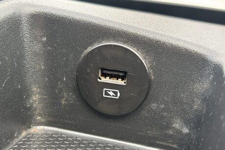 Iveco Daily 35C14B Business Single Cab Tipper - Rear Diff Lock 31