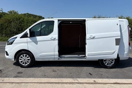 Ford Transit Custom 300 L2 Limited 130 ps Panel Van 9