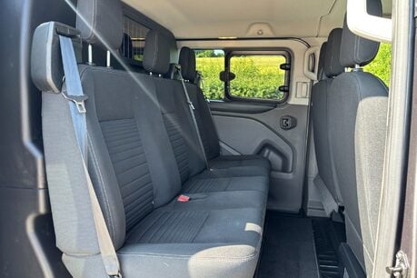 Ford Transit Custom 320 L2 Limited 130 ps Selectshift Double Cab in Van 21