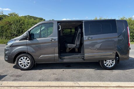 Ford Transit Custom 320 L2 Limited 130 ps Selectshift Double Cab in Van 9