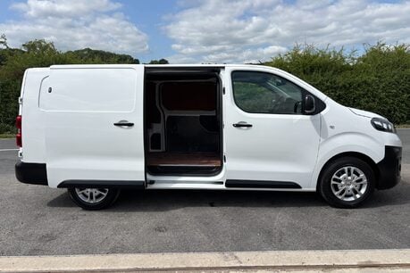 Vauxhall Vivaro L2H1 3100 120 ps Dynamic Panel Van - Security Locks - No VAT 12