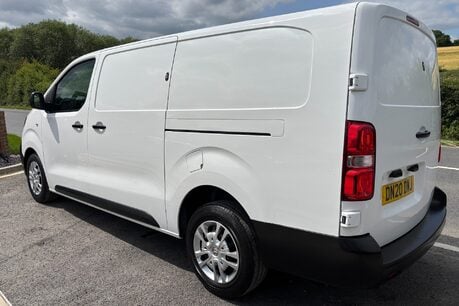 Vauxhall Vivaro L2H1 3100 120 ps Dynamic Panel Van - Security Locks - No VAT 6