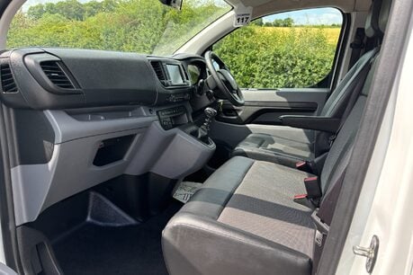 Vauxhall Vivaro L2H1 3100 120 ps Dynamic Panel Van - Security Locks - No VAT 19