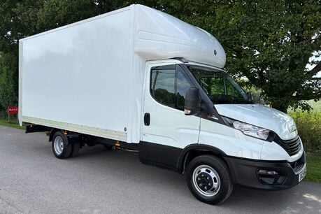 Iveco Daily 3.0D 35C16HB Hi-Matic Luton with Large Tail Lift 5