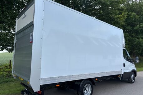 Iveco Daily 3.0D 35C16HB Hi-Matic Luton with Large Tail Lift 3