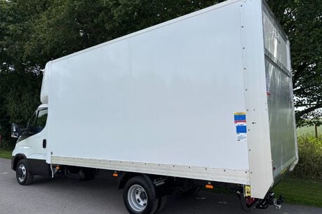 Iveco Daily 3.0D 35C16HB Hi-Matic Luton with Large Tail Lift 6