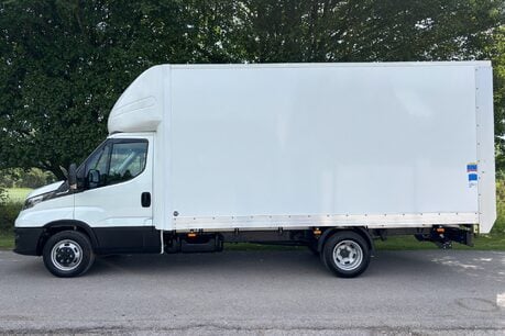Iveco Daily 3.0D 35C16HB Hi-Matic Luton with Large Tail Lift 8