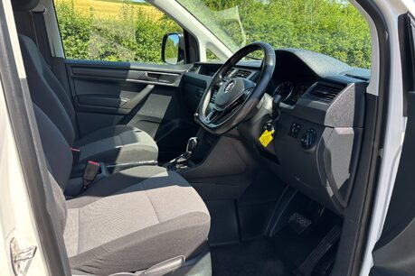 Volkswagen Caddy Maxi C20 Tdi Startline with Air Con & Tailgate - No VAT 20