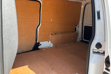 Volkswagen Caddy Maxi C20 Tdi Startline with Air Con & Tailgate - No VAT 10