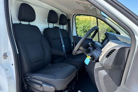 Renault Trafic SL29 Business dCi Panel Van - Low Mileage 27