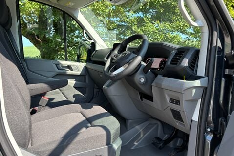 MAN TGE 3.180 4Motion Standard Lr DCIV - DSG Auto - 6 Seats 20