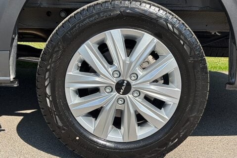 MAN TGE 3.180 4Motion Standard Lr DCIV - DSG Auto - 6 Seats 45