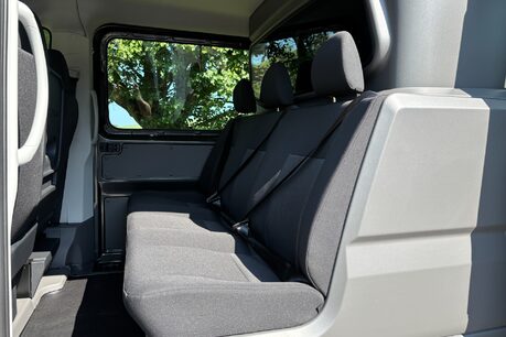 MAN TGE 3.180 4Motion Standard Lr DCIV - DSG Auto - 6 Seats 19