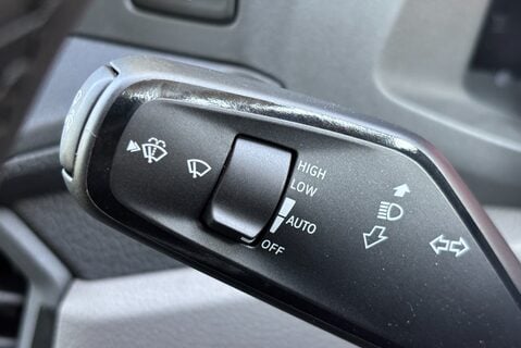 MAN TGE 3.180 4Motion Standard Lr DCIV - DSG Auto - 6 Seats 47