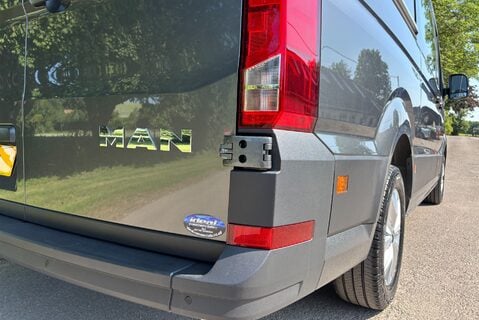 MAN TGE 3.180 4Motion Standard Lr DCIV - DSG Auto - 6 Seats 32