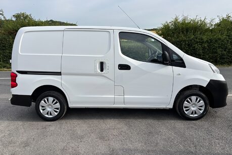 Nissan NV200 dCi 90 ps Acenta Swb Panel Van 10