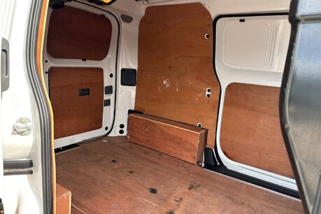 Nissan NV200 dCi 90 ps Acenta Swb Panel Van 12
