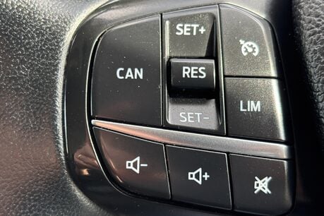 Ford Transit 290 L2 H2 Trend 130 ps Panel Van - Air Con 40