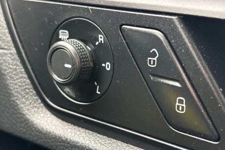 Volkswagen Caddy Maxi C20 Tdi Kombi with Air Con & Sat Nav 41