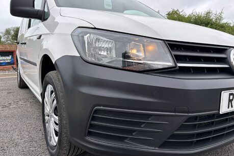Volkswagen Caddy Maxi C20 Tdi Kombi with Air Con & Sat Nav 26