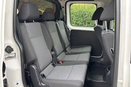 Volkswagen Caddy Maxi C20 Tdi Kombi with Air Con & Sat Nav 20