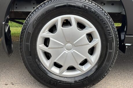 Ford Transit 350 L4 H3 130 ps Trend Panel Van - Air Con 35