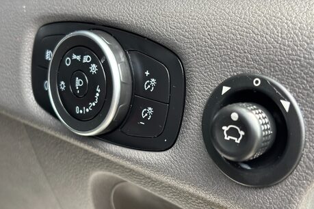 Ford Transit 350 L4 H3 130 ps Trend Panel Van - Air Con 40