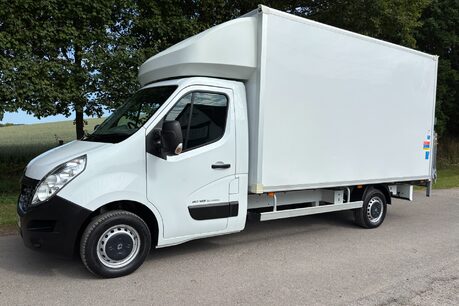 Renault Master LL35 Business 125 ps dCi Luton with Tail Lift 1