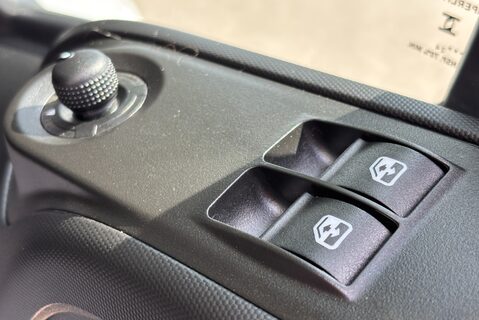 Iveco Daily 35C16HB Hi-Matic Cage Dropside with Tail Lift 44