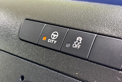 Iveco Daily 35C16HB Hi-Matic Cage Dropside with Tail Lift 39