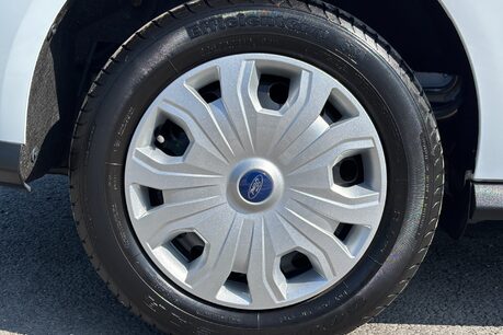 Ford Transit Connect 240 L1 120 ps Trend Panel Van with Air Con / Sat Nav 36