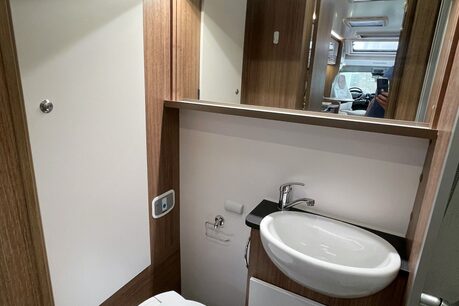 Bailey Advance 76-2T 130 ps 4 Berth Motorhome 27