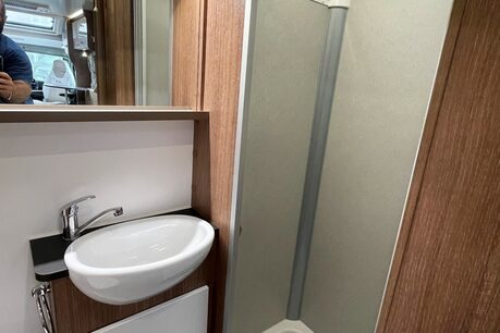 Bailey Advance 76-2T 130 ps 4 Berth Motorhome 28