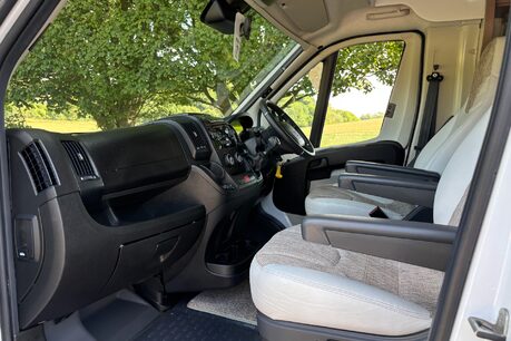 Bailey Advance 76-2T 130 ps 4 Berth Motorhome 14