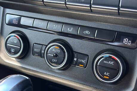 Volkswagen Amarok V6 258 ps Tdi Black Edition 4Motion with Roller Shutter 21