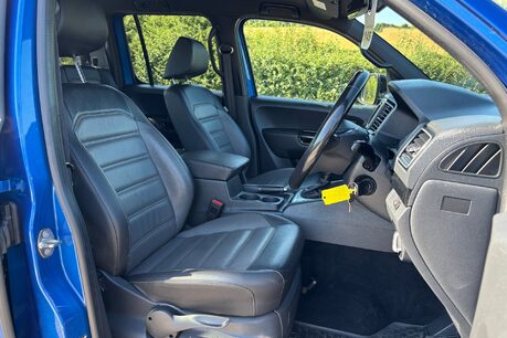 Volkswagen Amarok V6 258 ps Tdi Black Edition 4Motion with Roller Shutter 31