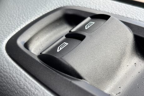 Ford Transit 350 L2 H3 130 ps Trend with Air Conditioning 42
