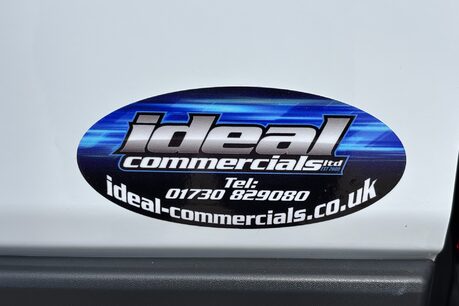 Ford Transit 350 L2 H3 130 ps Trend with Air Conditioning 14