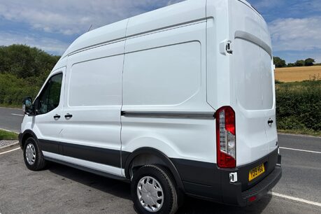 Ford Transit 350 L2 H3 130 ps Trend with Air Conditioning 6