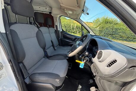 Citroen Berlingo 850 L1 Enterprise 100 ps BlueHdi Panel Van 28