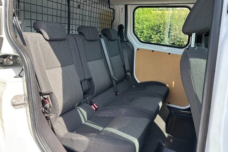 Ford Transit Connect 220 L1 100 ps DCIV 5 Seat - Direct from Hampshire Fire & Rescue 21