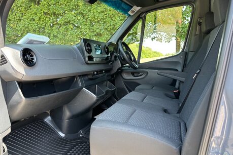 Mercedes-Benz Sprinter 315 Cdi L3 H2 Premium 9G-Tronic Panel Van 17