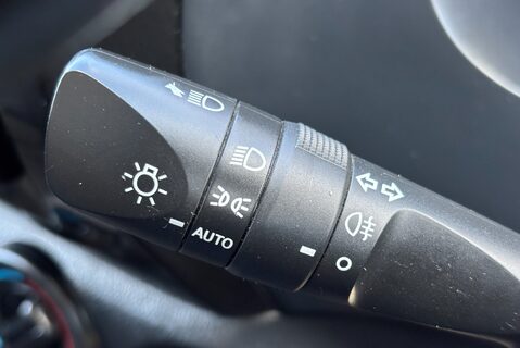 Toyota Hilux Active 4WD Ecb Arborous Tipper Truck - New Body 32