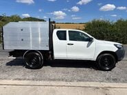 Toyota Hilux Active 4WD Ecb Arborous Tipper Truck - New Body 9
