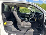 Toyota Hilux Active 4WD Ecb Arborous Tipper Truck - New Body 4