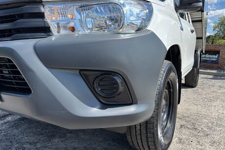 Toyota Hilux Active 4WD Ecb Arborous Tipper Truck - New Body 24